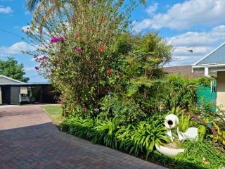 At Home BB - Estcourt - 2
