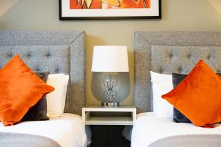 Inspiration by Olauda SA - 3 Bed House with Free Parking - 7