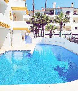 Albufeira Central Apartment, 10 mins walk to beach - Albufeira - 0
