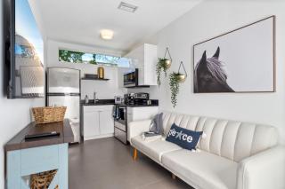 Midtown Main House Guest House, Sleeps 12 - Miami - 7