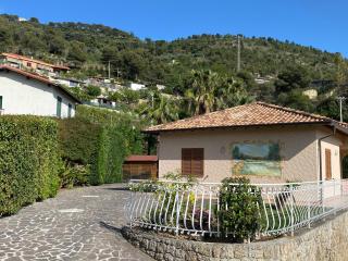Pink House - Camporosso - 0