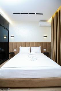 Hotel Three - Vlora - 2