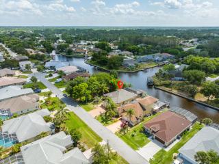 Splashing Dolphins - Palm Coast - 8