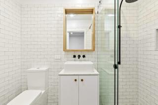 Joy Apartment 2 - Lorne - 1