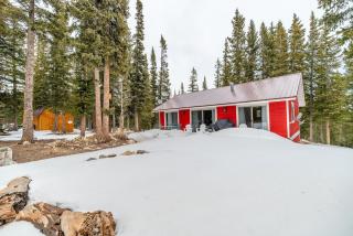 NEW RENTAL - Cozy Cabin with Stunning Views - Crimson Cabin - 5