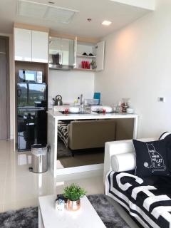 Beachfront Bang Saray By RoomQuest Hotel - Bang Sare - 4