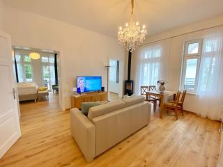 Villa Jenny - Ferienappartement 1 mit Meerblick - Sassnitz - 1