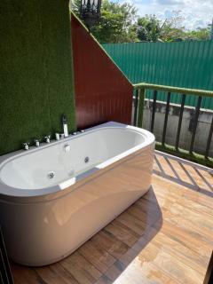 Noree Jacuzzi House - Ban Phan Sadet Nai - 9