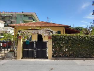 Villa la Casetta con giardino a 30 m dal mare - San Bartolomeo al Mare - 6