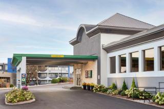 Quality Inn & Conference Centre Kingston Central - Kingston - 9