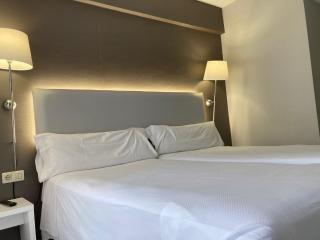 Hotel Bilbi - Bilbao - 3