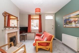 Lockwood St Cosy Central Victorian House in York with Parking Pass the Keys - 0