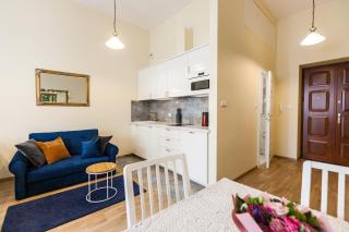 Vintage Sebastiana Apartment - 6