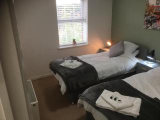 Beautiful 2 bed apartment - 4