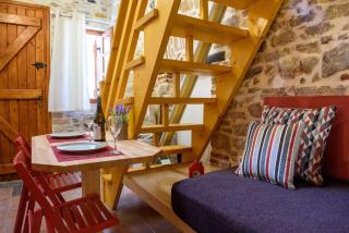 Lavrio stone house 5 min from the centre/port - Laurio - 6