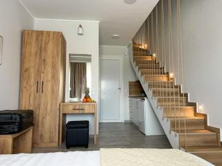 Sithon Diamond Suites - Nikiti - 3