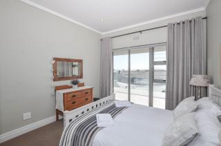 21 Flamingo House - Yzerfontein - 3