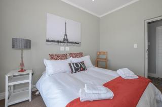 21 Flamingo House - Yzerfontein - 1