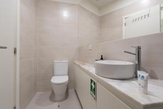 Host Wise - Enchanting Design Flat - Premium Location - Porto - 7