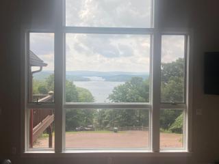 Primo Vista! Spectacular views, Dock Slip, Hot Tub - McHenry - 0