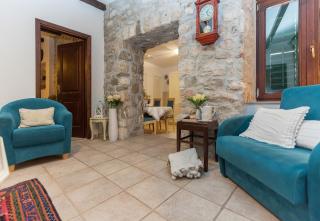 Heritage Palace LIŠTUN - Makarska - 0