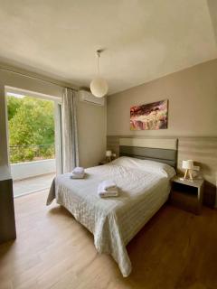 Eirini & Manolis Apartments - 1