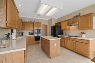 Stone Oak Oasis with Private Pool and Grill! - San Antonio - 6
