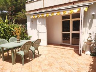 Beautiful Apartment, Swimming Pool and Beach 1 - 6