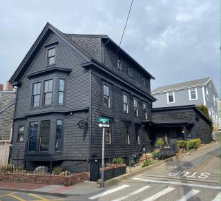 Crew's Quarters Boarding House - Caters to Men - Provincetown - 6