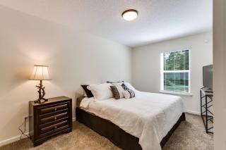 Oak Street #3 - 7