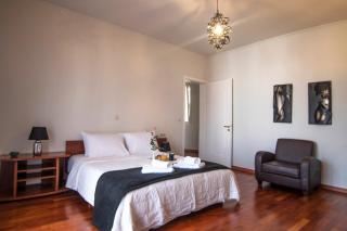 Akrata's Elegant Luxury Suite - 5