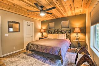 1 Mi to Rainbow Lake Newly Built and Woodsy Retreat - 1