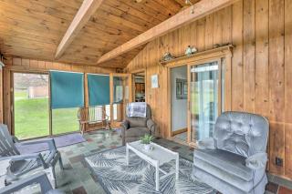 Tasteful Country Home on 5 Acres about 3 Mi to Lake! - 3
