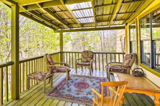 Charming Cottage with Deck in Blue Ridge! - Blue Ridge - 9