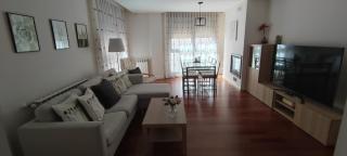 Apartamento Sabiñanigo Las Margas Pirineos, golf y piscina - Sabiñánigo - 0