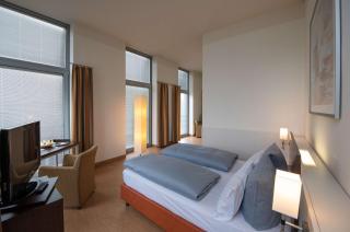 Livenwork Hotel & CoWorking GVZ Ingolstadt - Ingolstadt - 4