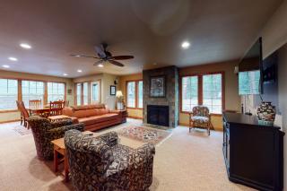 JG Farm Lake Retreat - Joseph - 8