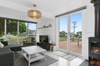 The Blue House - Apollo Bay - 6