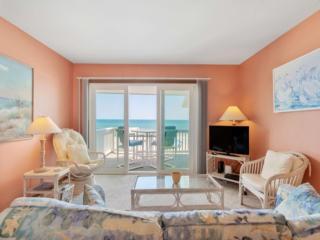 Ocean Breeze - Stunning Views - Oceanfront - 3rd floor - You deserve a beach vacation! condo - Carolina Beach - 7