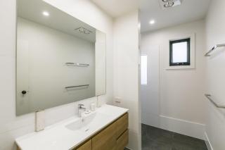 The George - Lorne - 1