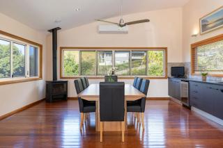 Breakaway at Blueys - Blueys Beach - 2