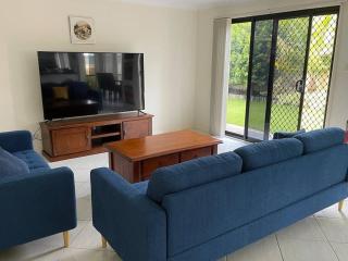 Beautiful 5 bedroom house in Jervis Bay - Sanctuary Point - 4