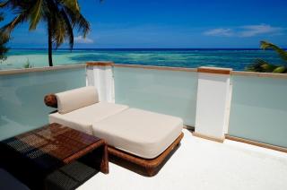 Deluxe Beachfront Penthouse with Panoramic Ocean Views - 0