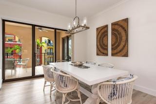 Luxurious Esplanade condo overlooking bay - 6
