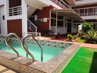 Redstone House by Oxystays Hospitality - Ganpatipule - 4