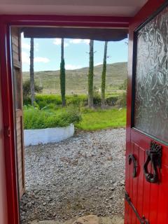 Back2Roots - Beautifully Restored Cottage, Doochary - 3