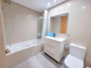 Adejeparadise25-B Duplex views and heatedpool - 3