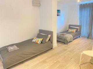 Flat 03 Studio flat near Aylesbury Station Free Parking - Buckinghamshire - 4