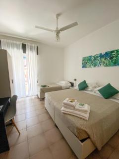 Hotel Maremola - Pietra Ligure - 4