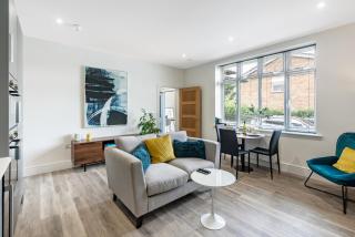Tailored Stays - Union lane - Chesterton - 0
